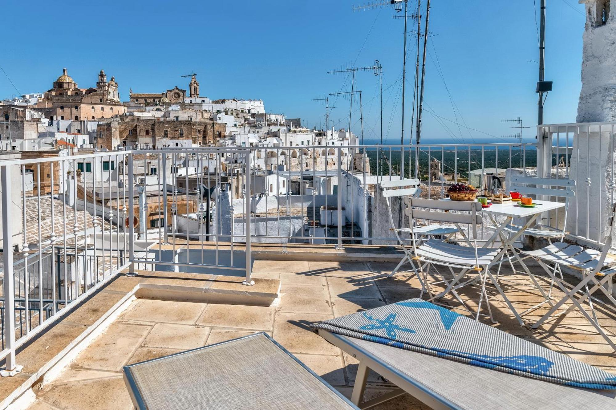 Style - 2 Terraces With Sea Views
